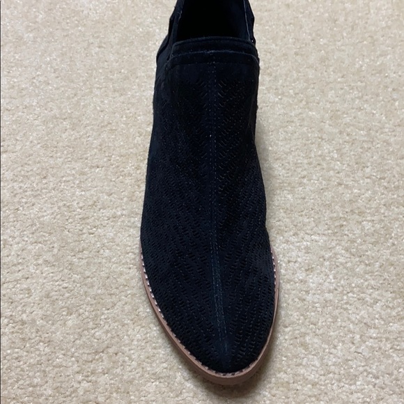 Perfect condition booties. Worn seldom. - Picture 5 of 8